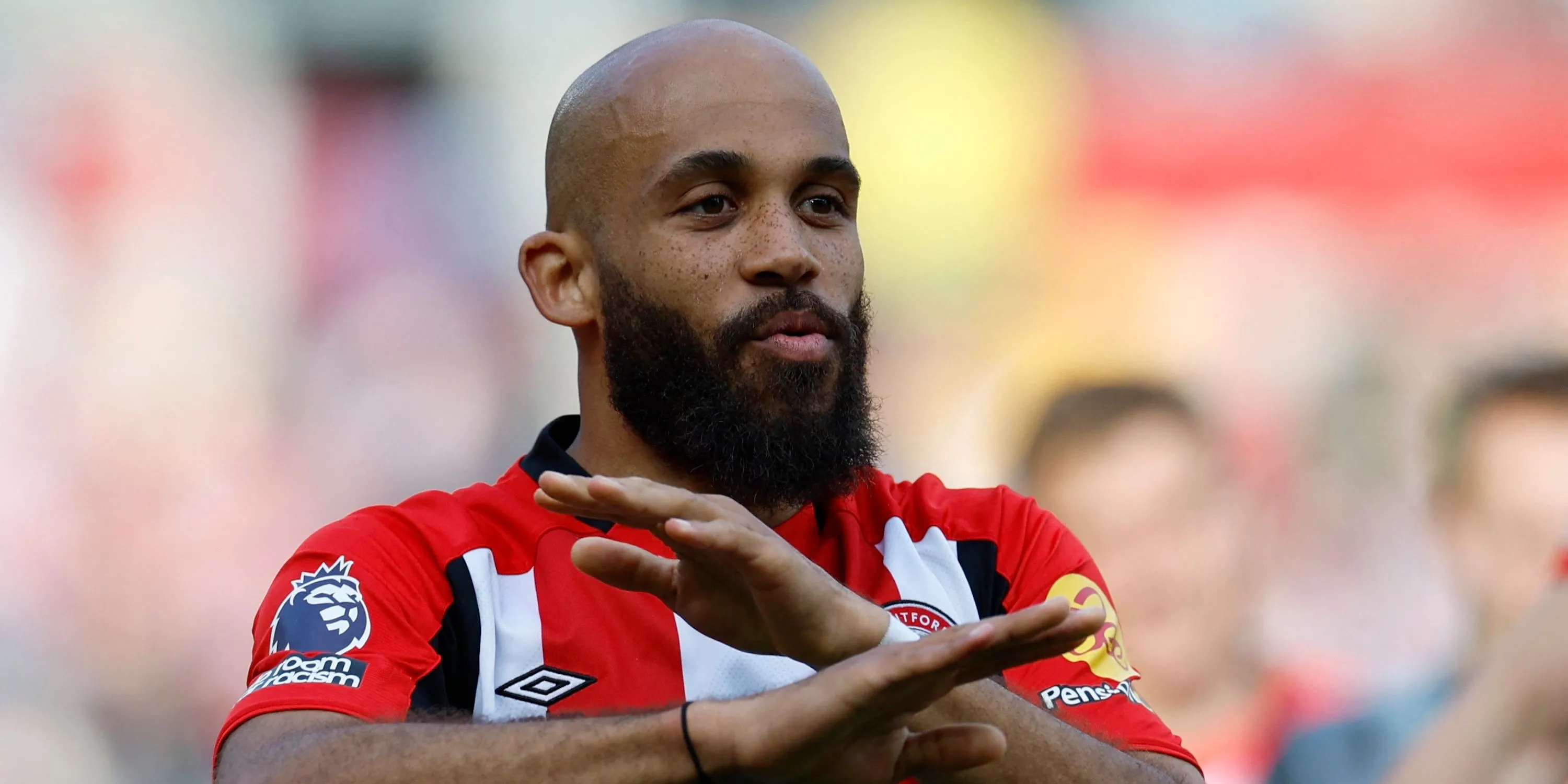 Bryan Mbeumo của Brentford ăn mừng bàn thắng, được Man Utd hỏi mua