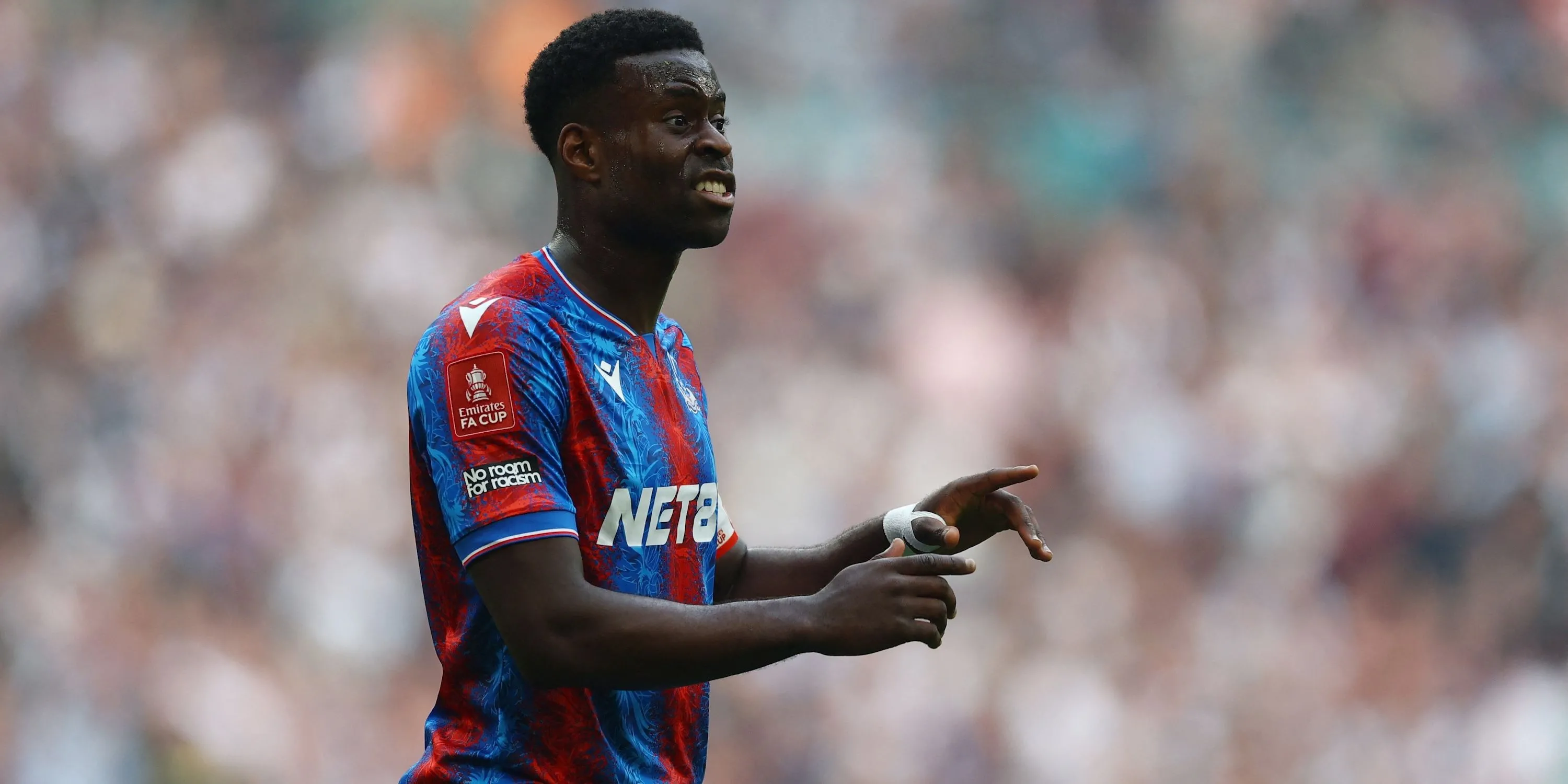 Marc Guehi, trung vệ tài năng của Crystal Palace và đội tuyển Anh