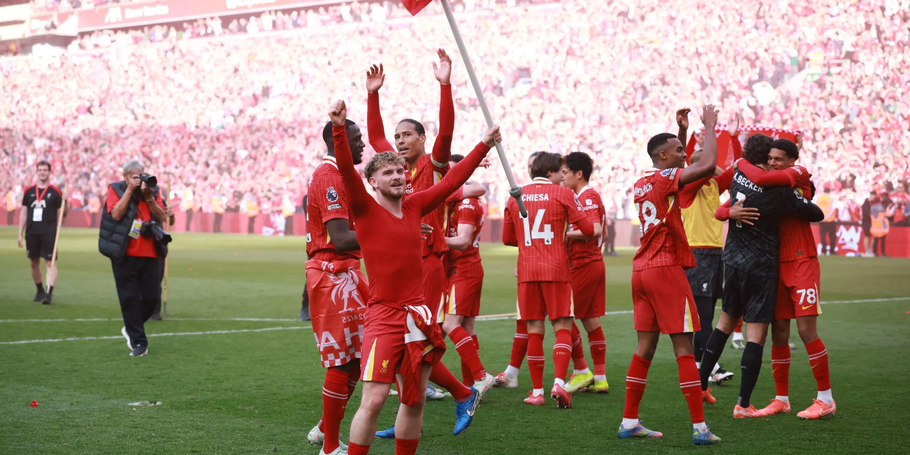 Sao trẻ Harvey Elliott của Liverpool được Wolves quan tâm chuyển nhượng