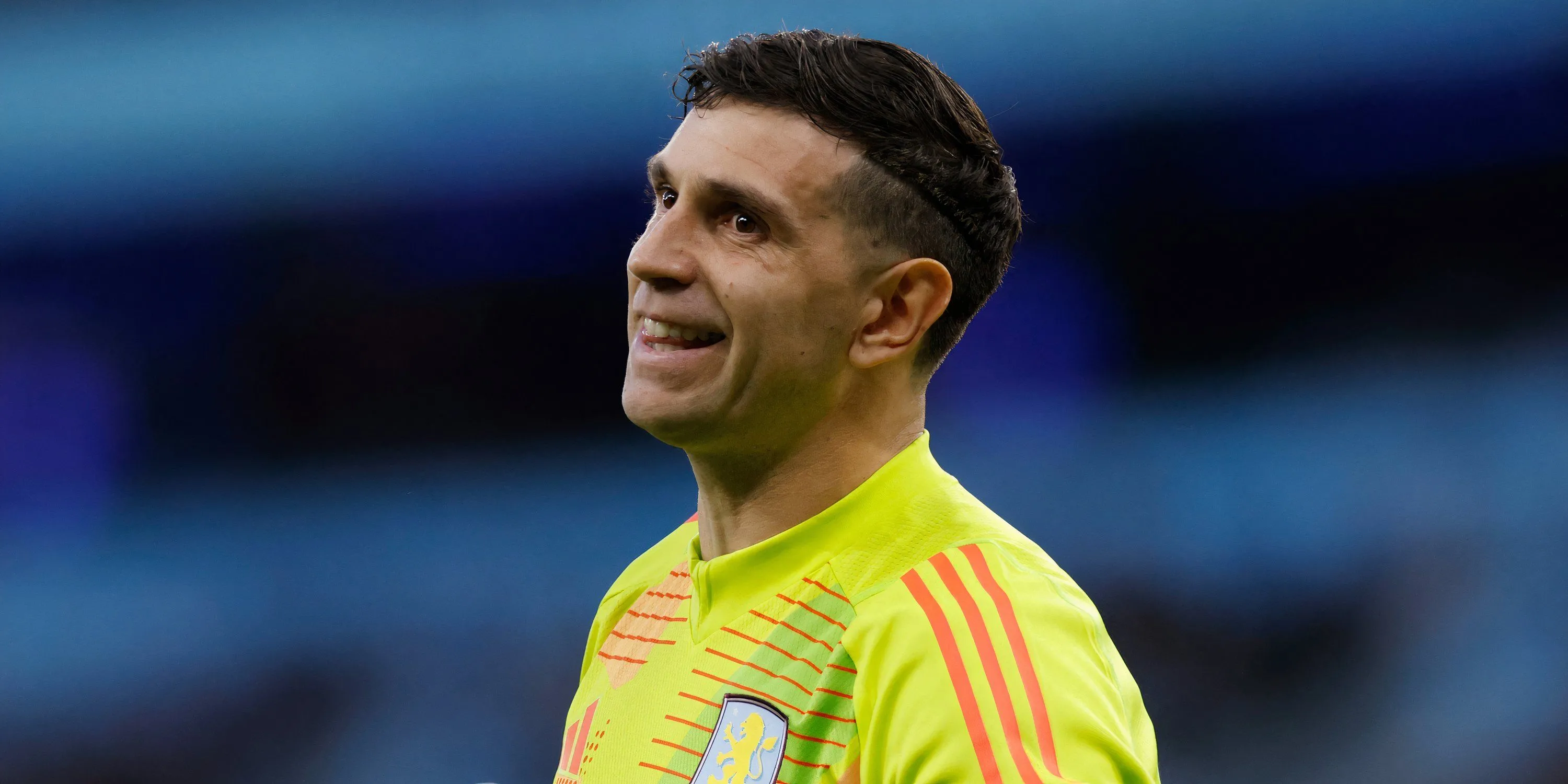 Thủ môn Emi Martinez trong trận đấu tại Premier League cho Aston Villa