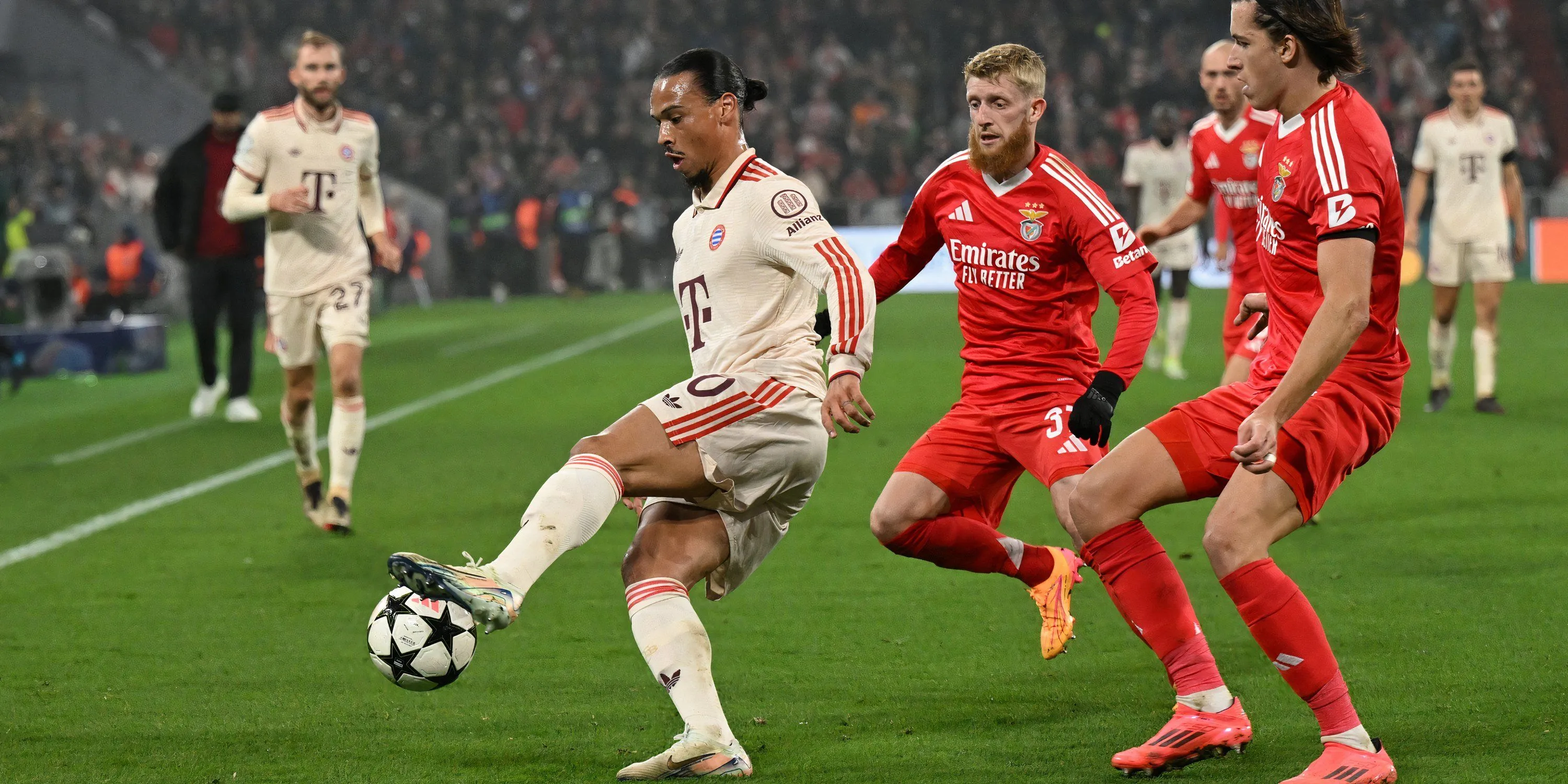Tiền vệ Leroy Sané trong màu áo câu lạc bộ