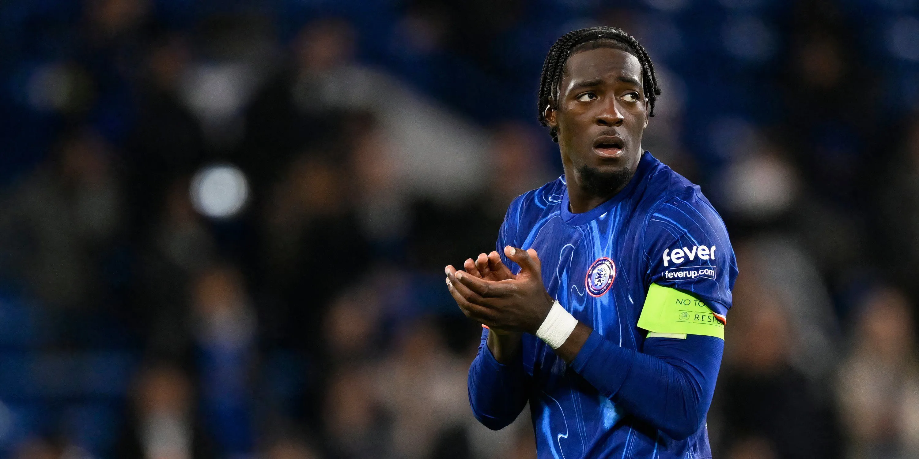 Axel Disasi thi đấu cho Chelsea trong trận gặp Newcastle tại cúp Liên đoàn Anh (EFL Cup)