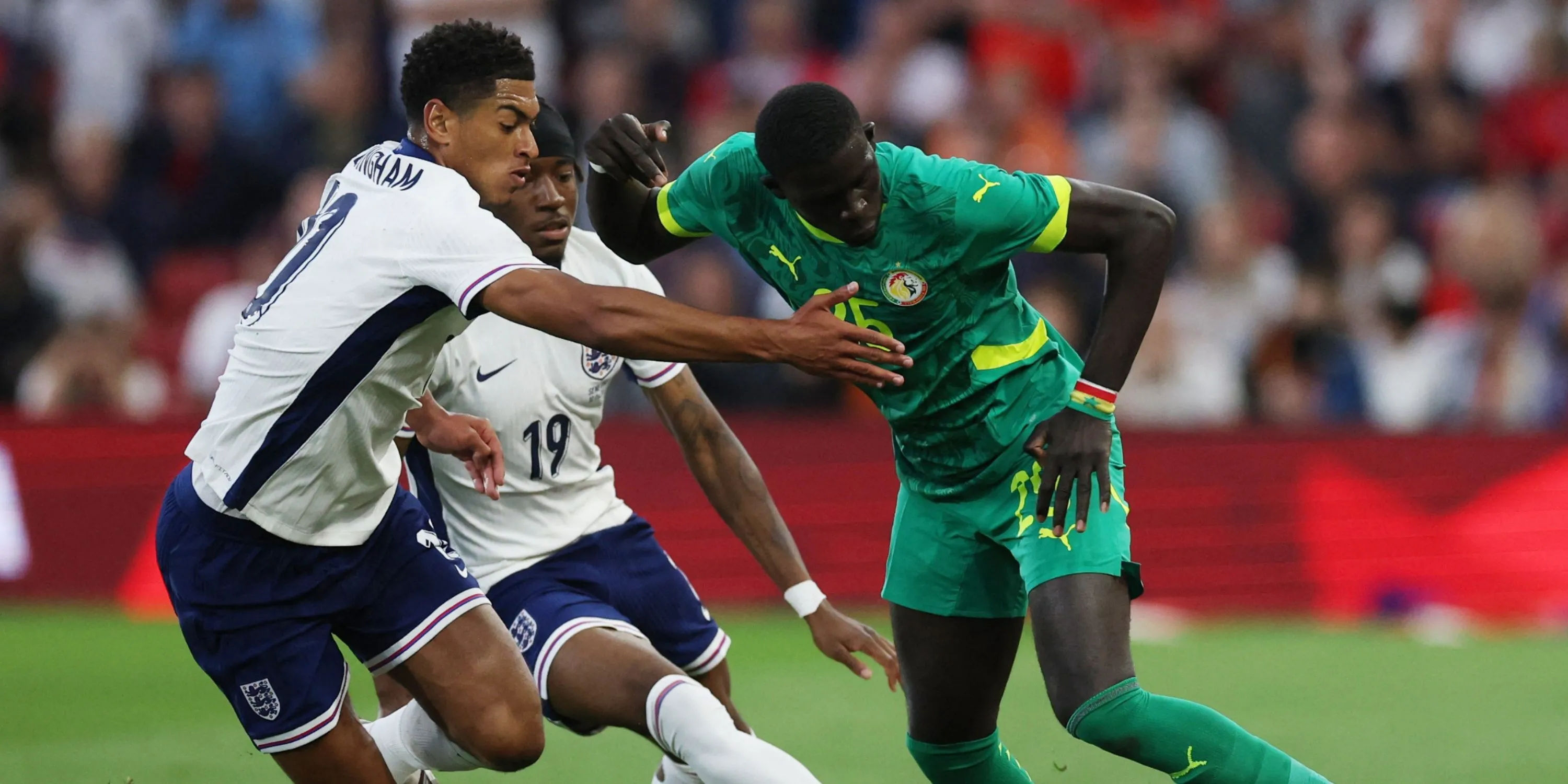 El Hadji Malick Diouf - mục tiêu chuyển nhượng tiềm năng của Leeds