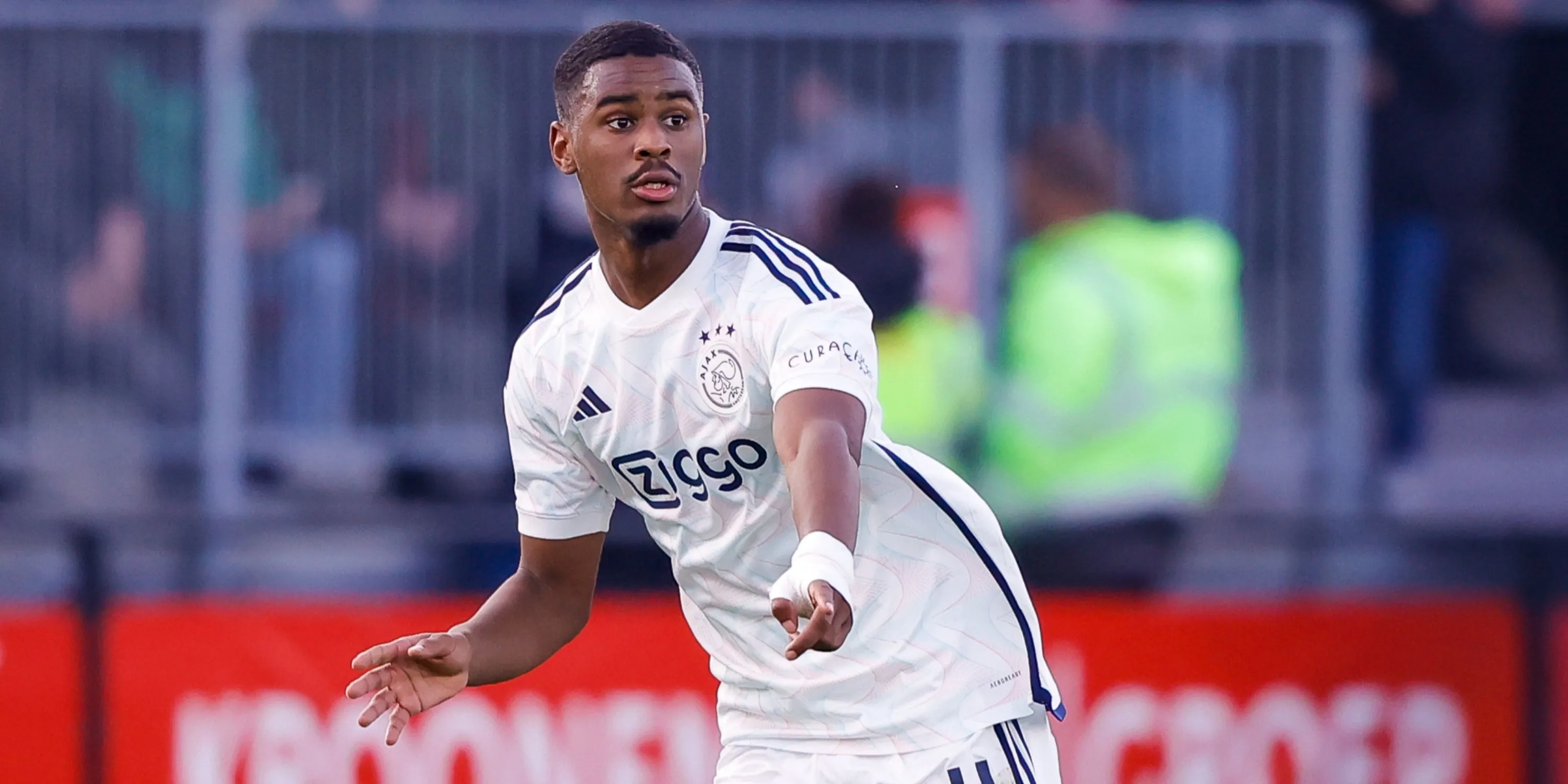 Hậu vệ Jorrel Hato của Ajax, tài năng được nhiều CLB lớn theo đuổi