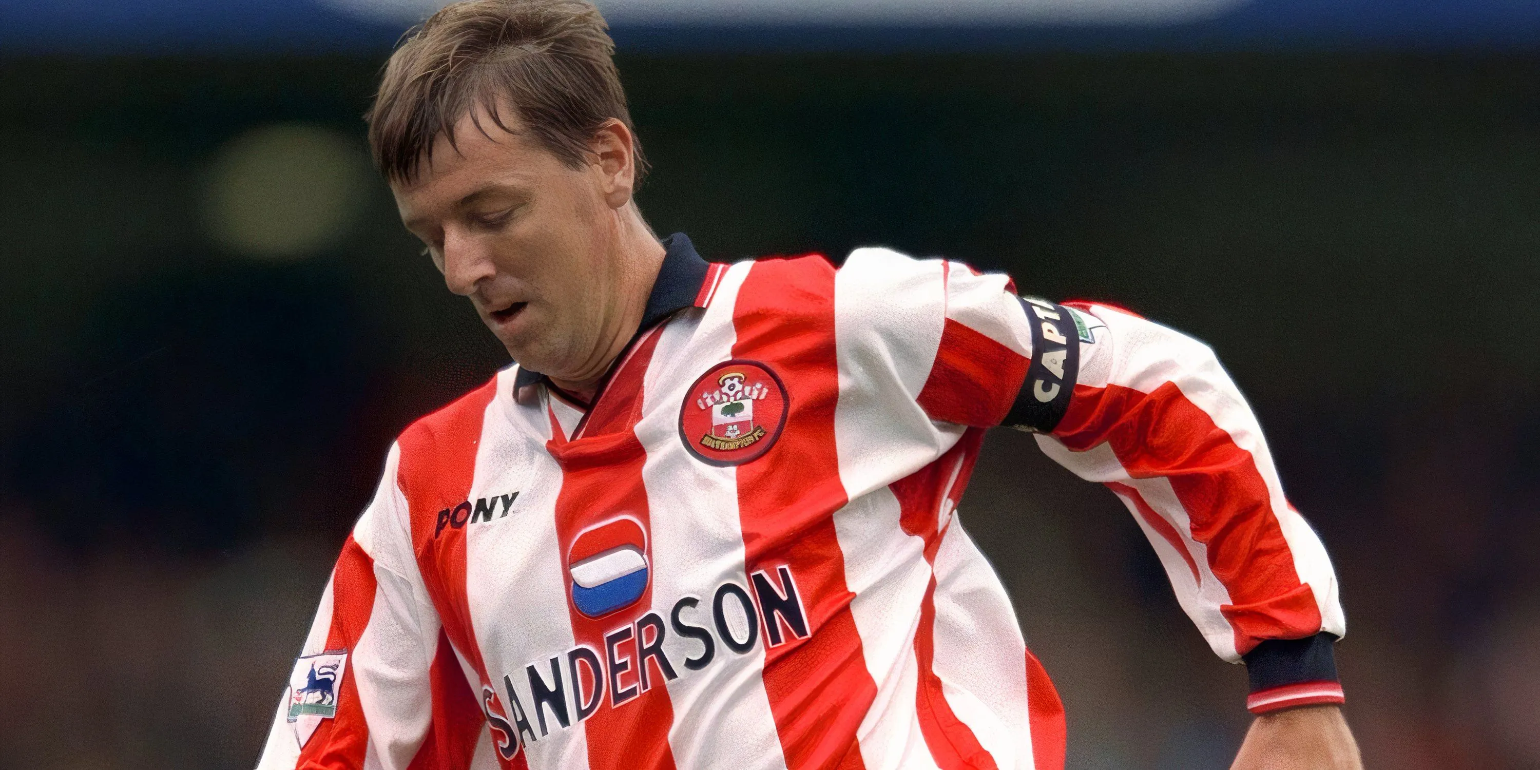 Matt Le Tissier huyền thoại Southampton sút phạt đền
