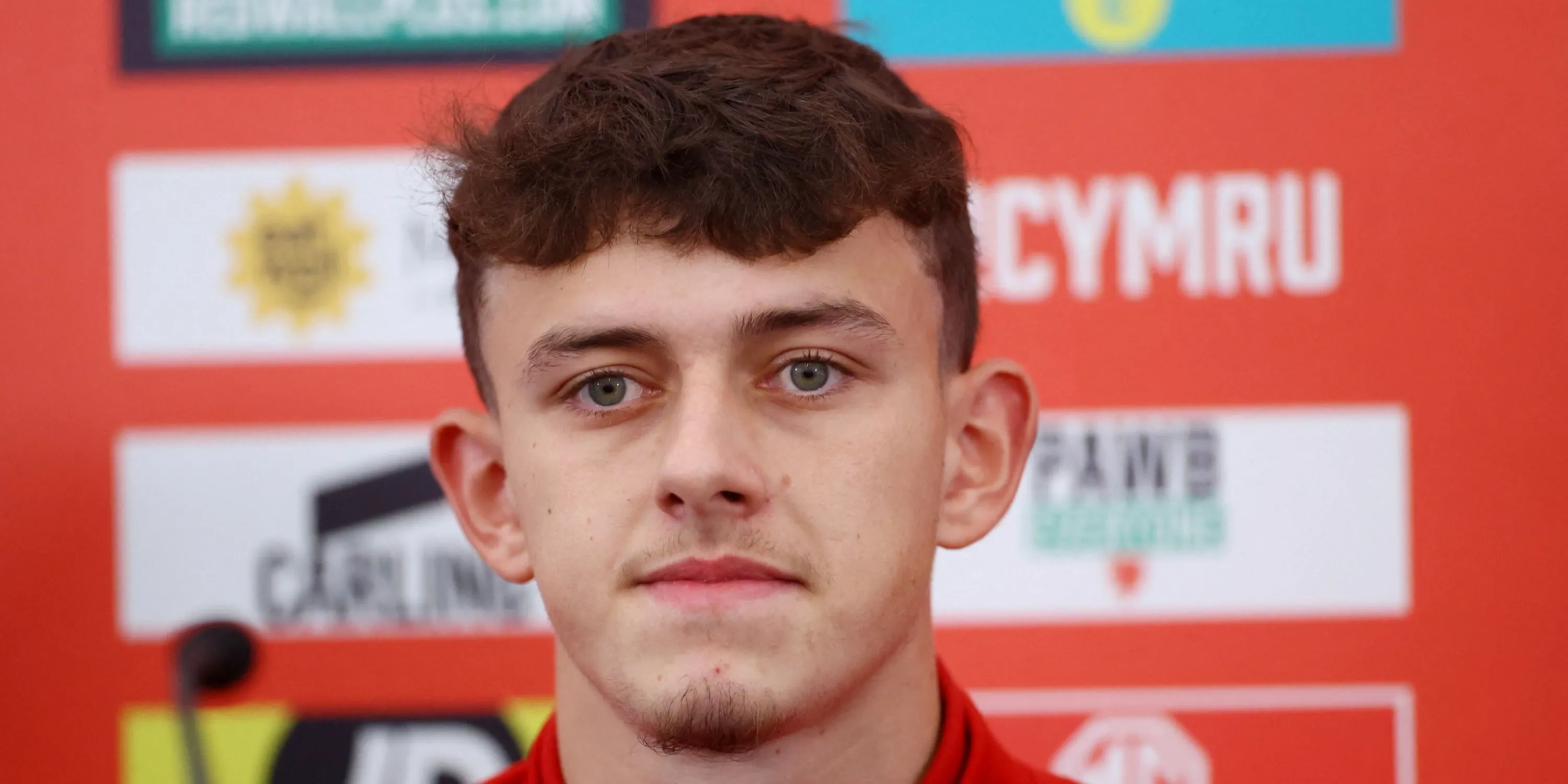 Owen Beck trong màu áo tuyển xứ Wales